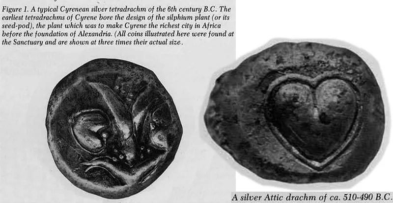 Due monete antiche: a sinistra un tetradramma di Cirene, a destra una dracma attica d’argento con un cuore inciso (510-490 a.C.)